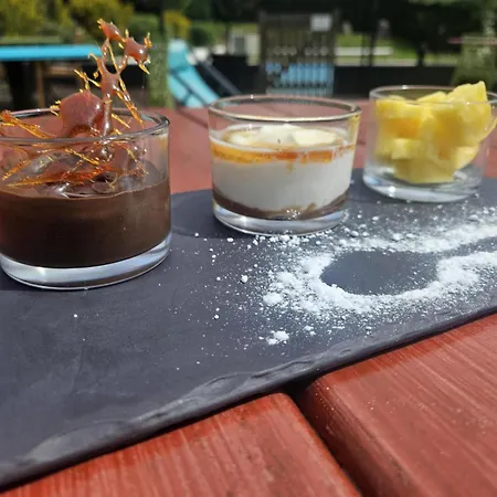 Logis Restaurant L'escapade 2*