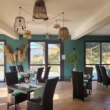 Logis Hotel Restaurant L'Escapade Отель Ламастр