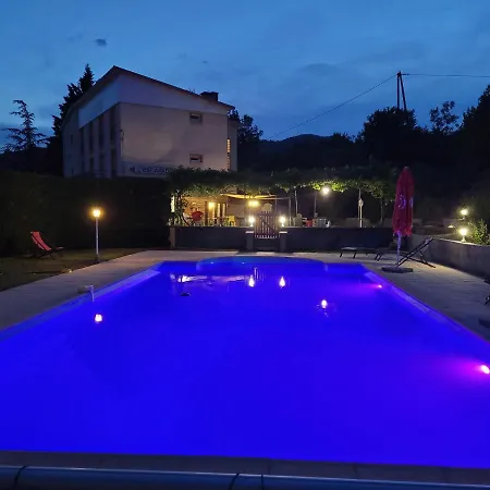 Hotel Logis Restaurant L'escapade Lamastre