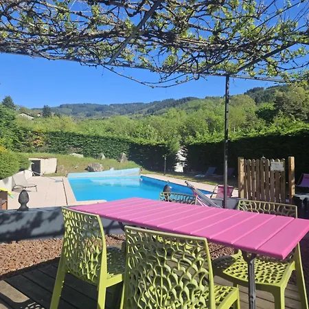 מלון Logis Restaurant L'escapade 2*