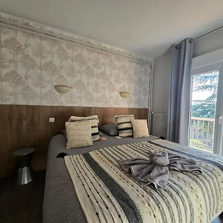 Logis Restaurant L'escapade 2* 拉马斯特尔